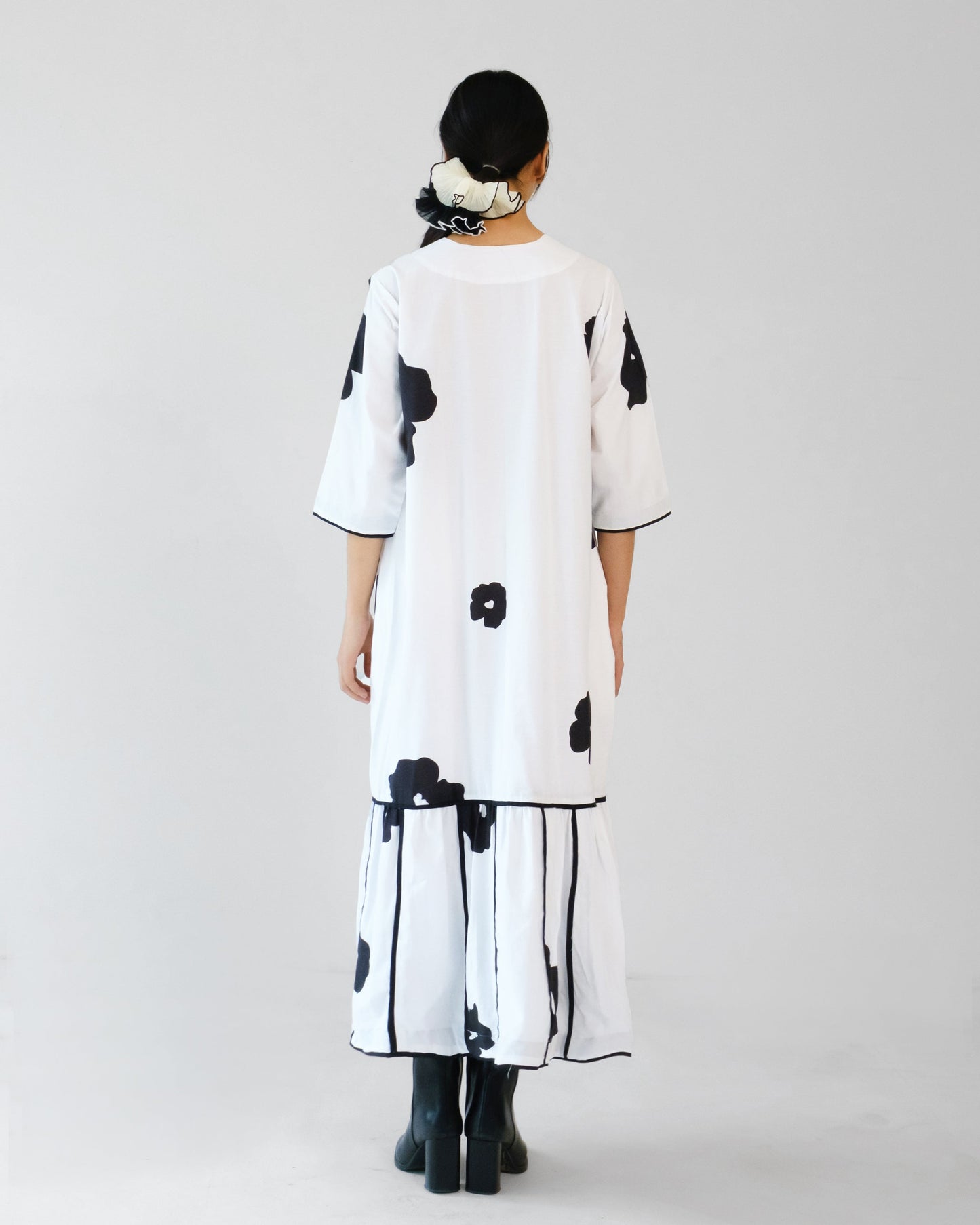 White Black Poppy Applique Cotton Dress