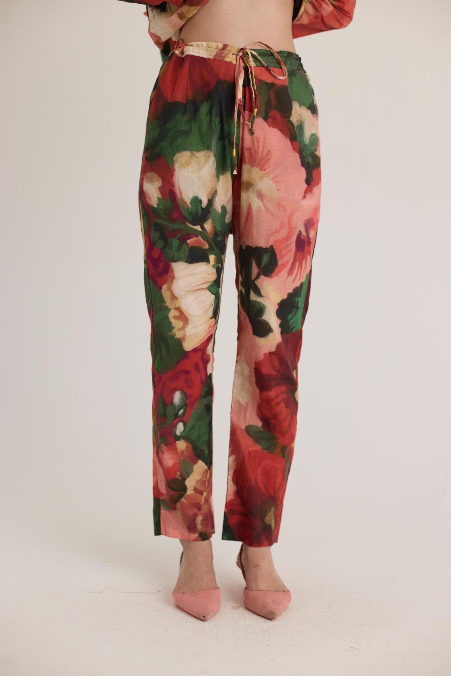 Scarlett V Neck Kurta Set